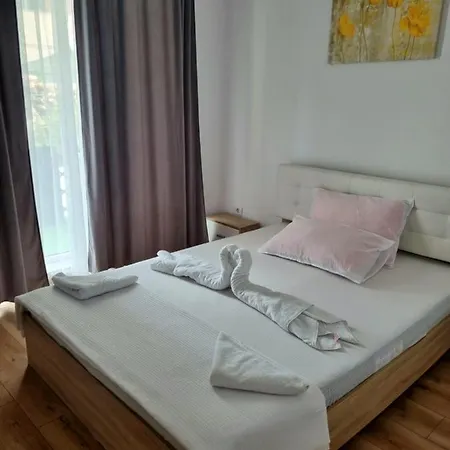 Cazare La Mare Apartmán *